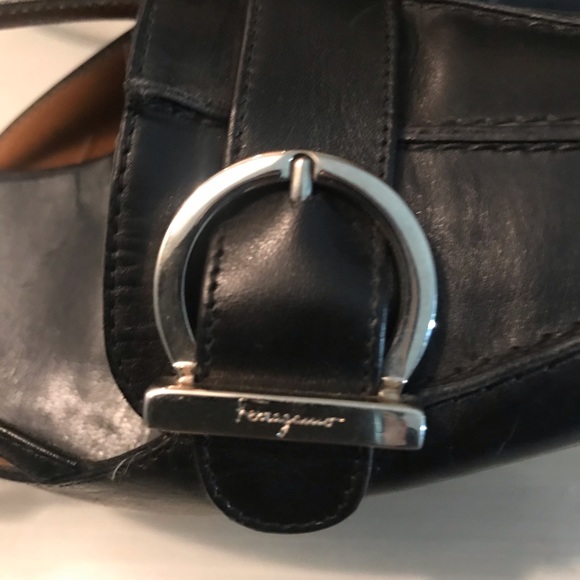 Salvatore Ferragamo kitten heels - Picture 5 of 8